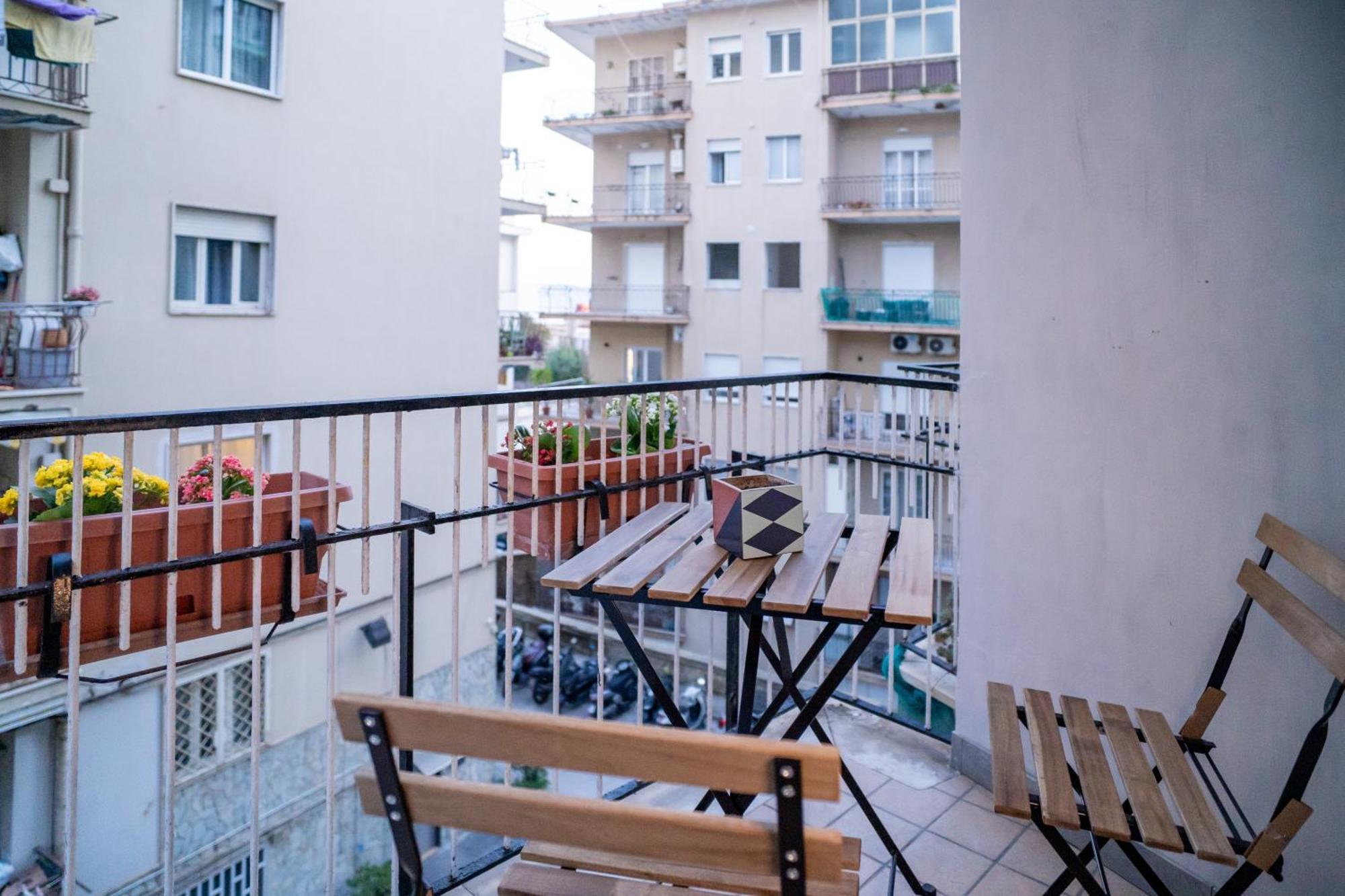 Lemonhouse Apartment เนเปิลส์ ภายนอก รูปภาพ
